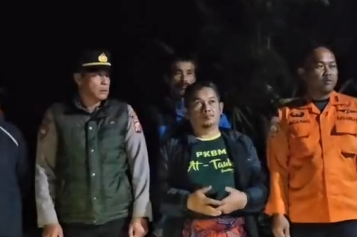 Evakuasi Gunung Burangrang, Survivor Jatuh ke Lembah Ditemukan Selamat (Istimewa)