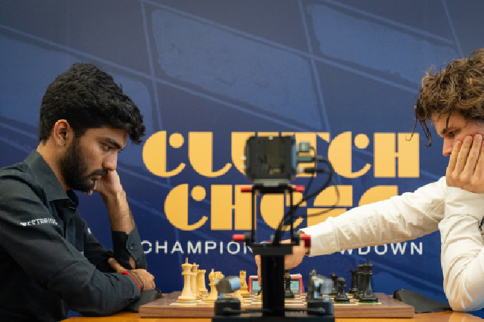Gukesh Pimpin Clutch Chess Meski Kalah dari Carlsen di Laga Pembuka (SLCC)