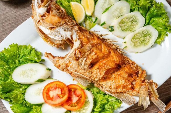Cara Menggoreng Ikan agar Tidak Meledak dan Tetap Renyah (Freepik)