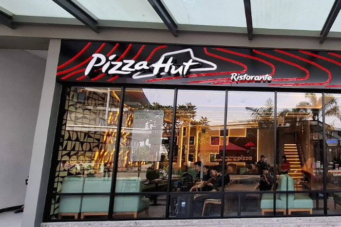 Pizza Hut Inggris (Google Maps)