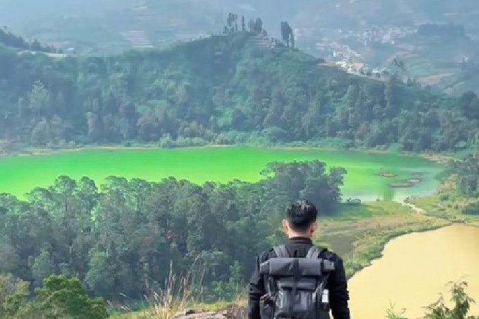 Telaga Pengilon Dieng (Khanif)