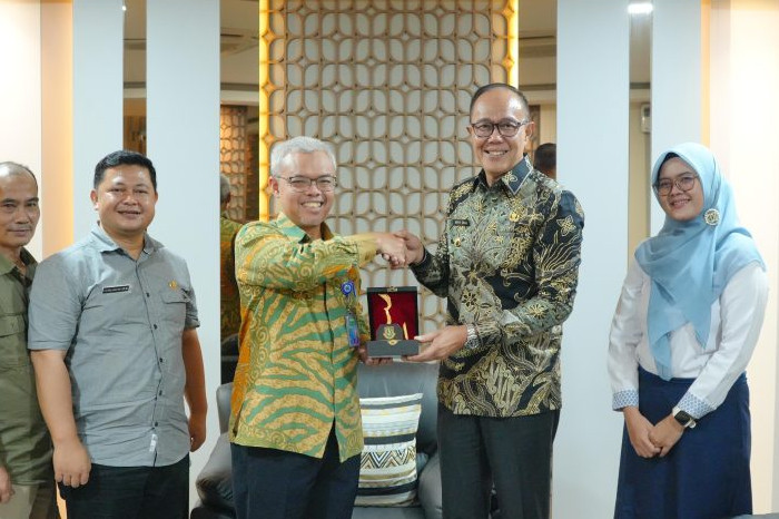 Wali Kota Sukabumi Temui Sekjen Kemenaker, Targetkan Turunkan 2.000 Pengangguran (Diskominfo)