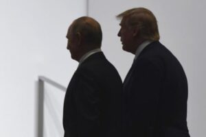 Trump Ungkap Komunikasi Rasional dengan Putin: Apa Artinya?