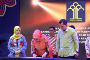 Batik Gong-gong & Tudung Manto Segera Dipatenkan, Kemenkum-Dekranasda Kepri Teken MoU