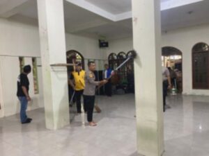Masjid SMAN 72 Jakarta Bangkit: Polisi dan Warga Bersatu Membangun!